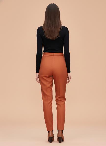 Banana Crepe Peach Skin Fit Multi Pleated Trouser
