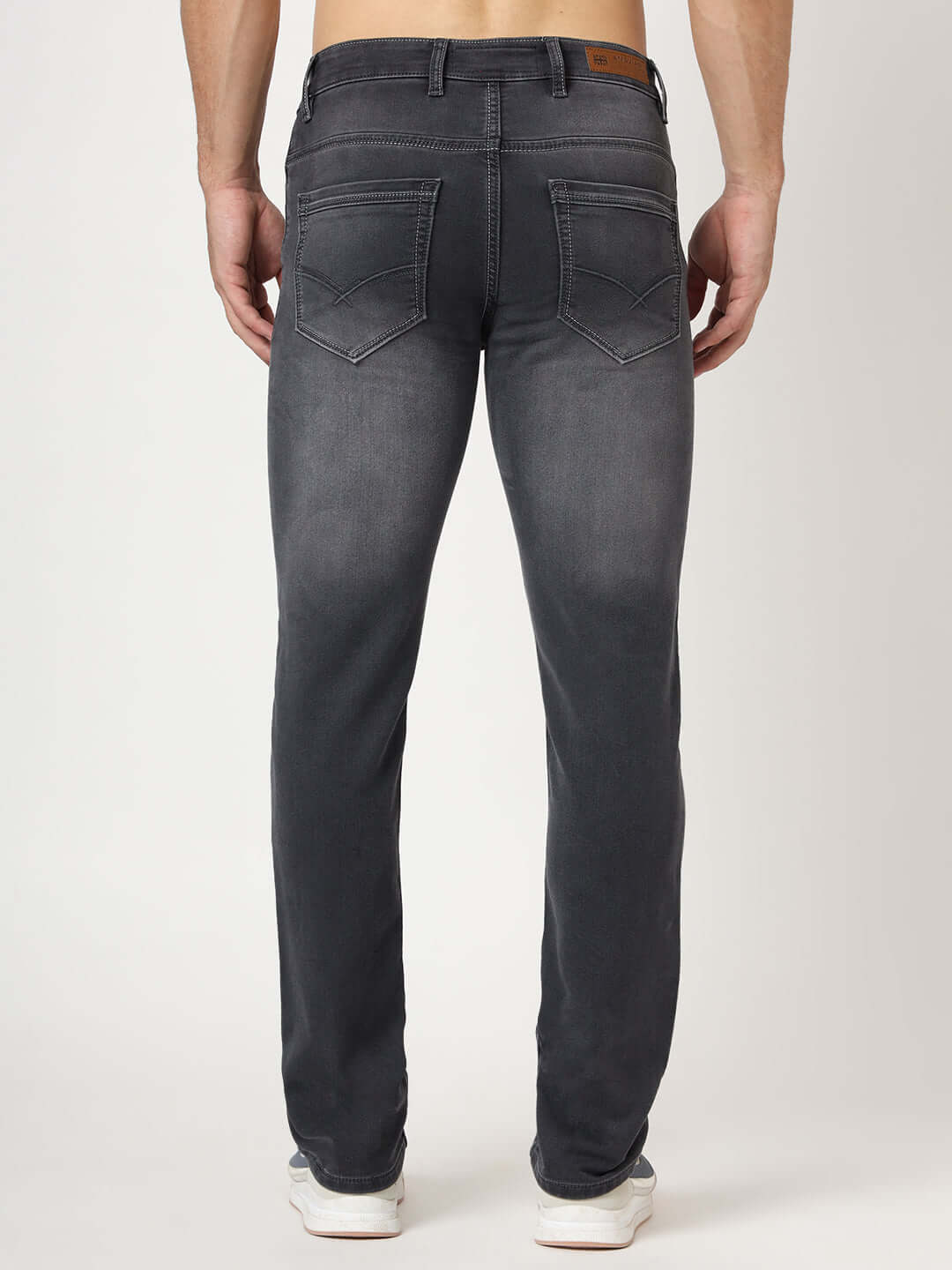 Premium Men'S Charcoal Relaxed-Fit Jeans